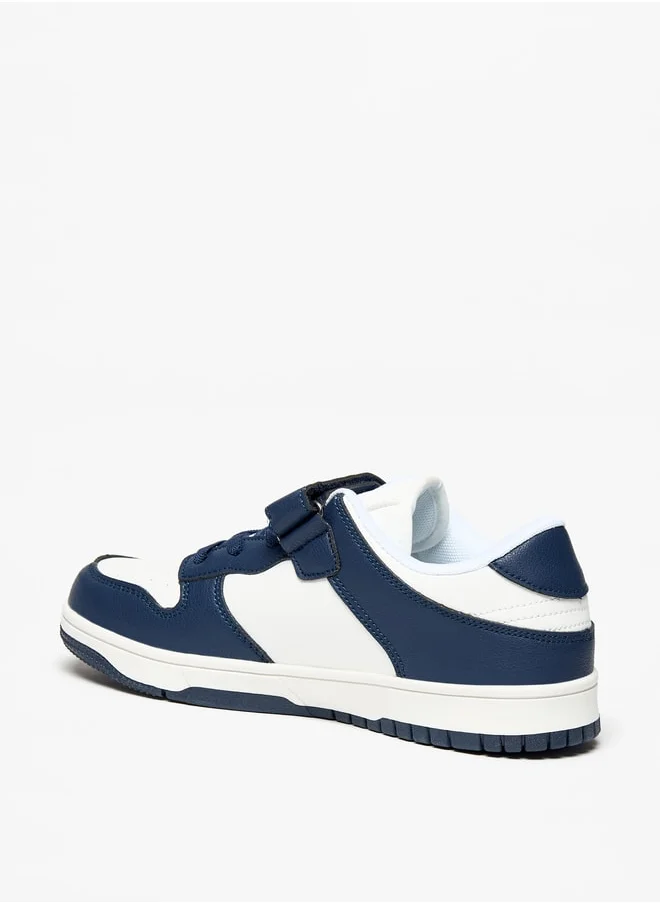 Oaklan by Shoexpress Boys Panelled Sports Shoes With Hook And Loop Closure