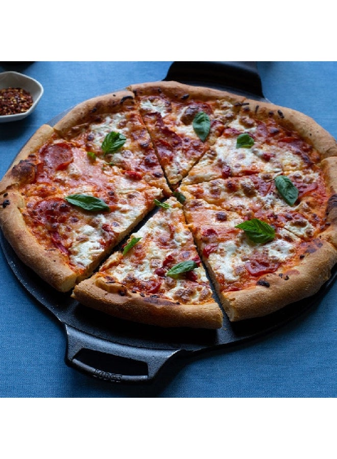 صينية بيتزا من حديد زهر صلب مطلي بالزيت مع مقبض مزدوج وتصميم بدون حواف، أسود 15 انش BW15PP - Image 3