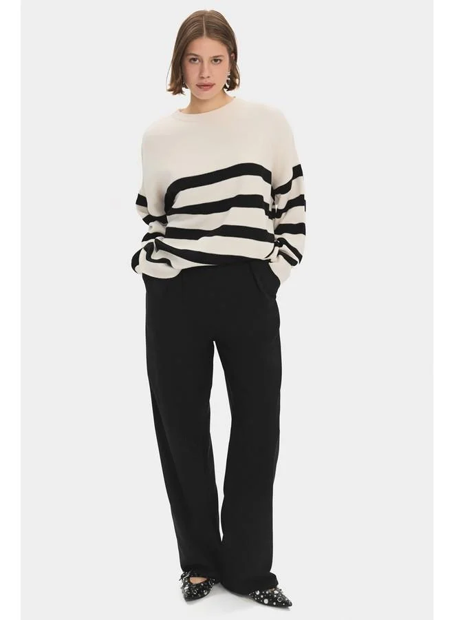 JUNE June Striped Loose Fit Knitwear Sweater Black - White