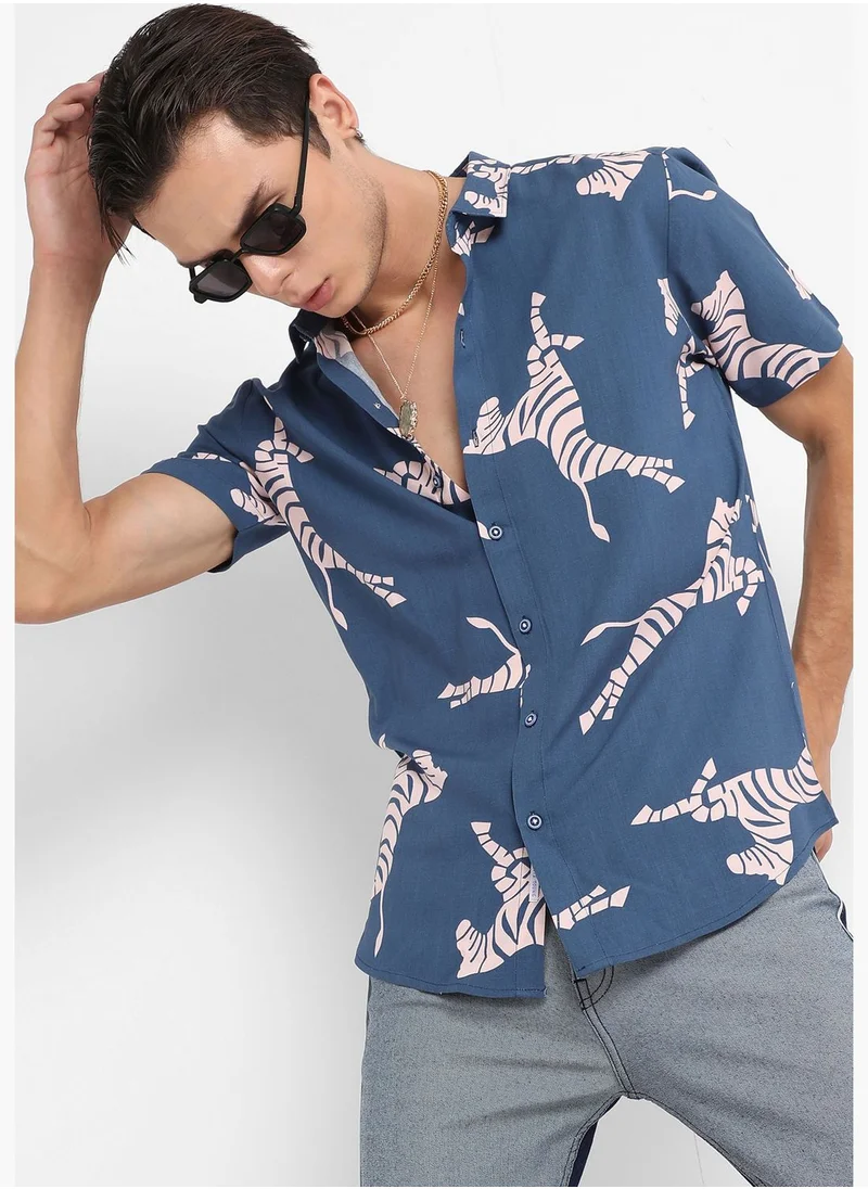Campus Sutra Printed Spread Collar Short Sleeve Shirt