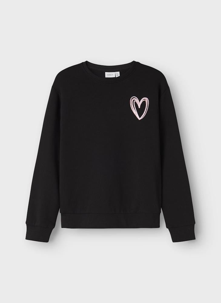 نيم ات سويت شيرت برقبة دائرية برسومات شبابية - Image 1