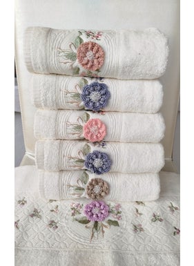FIESTA Elegance Series Bamboo Cream Handmade Boxed 6 Pieces 50 x 90 cm  - Image 2