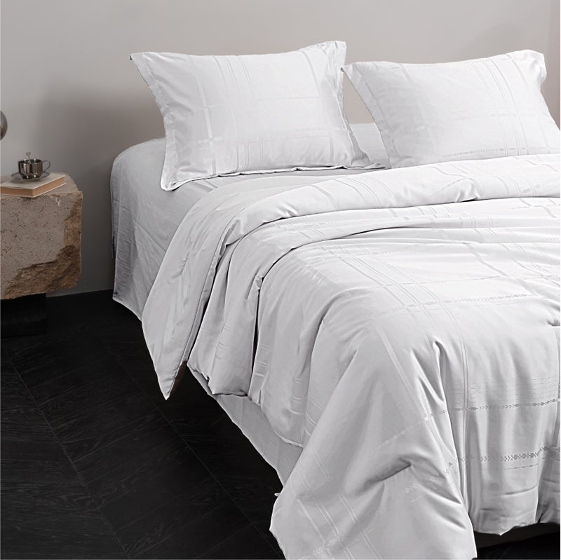 هوم توبيا HOMETOPIA طقم لحاف فاخر 6 قطع بتصميم جاكار، ناعم كالحرير، لون سادة أنيق، مقاس كبير 264×229 سم، مناسب لجميع الفصول ولغرف المكيف - Image 3