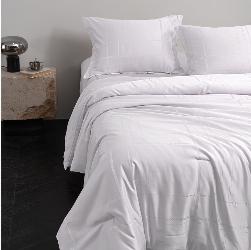 هوم توبيا HOMETOPIA طقم لحاف فاخر 6 قطع بتصميم جاكار، ناعم كالحرير، لون سادة أنيق، مقاس كبير 264×229 سم، مناسب لجميع الفصول ولغرف المكيف - Image 2