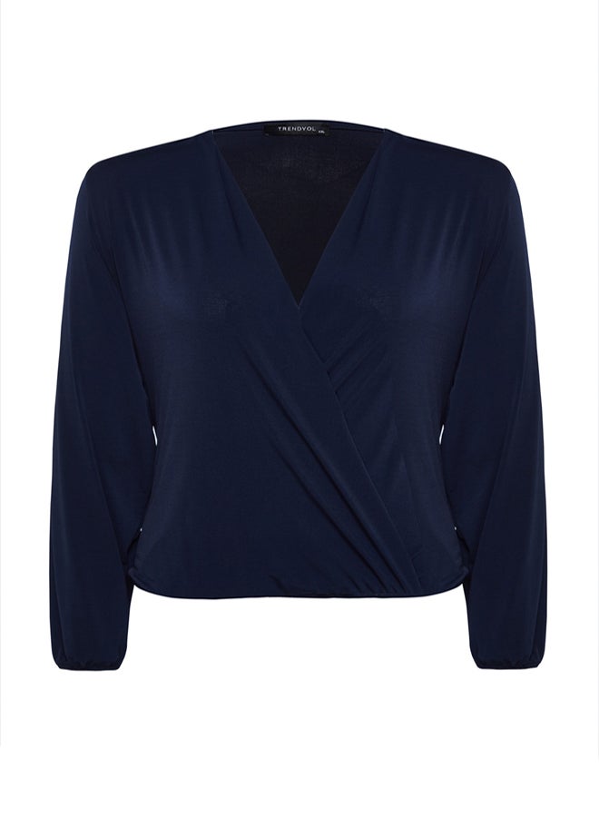 trendyol Navy Blue Balloon Sleeve Double Breasted Neckline Knitted Crop Blouse - Image 5