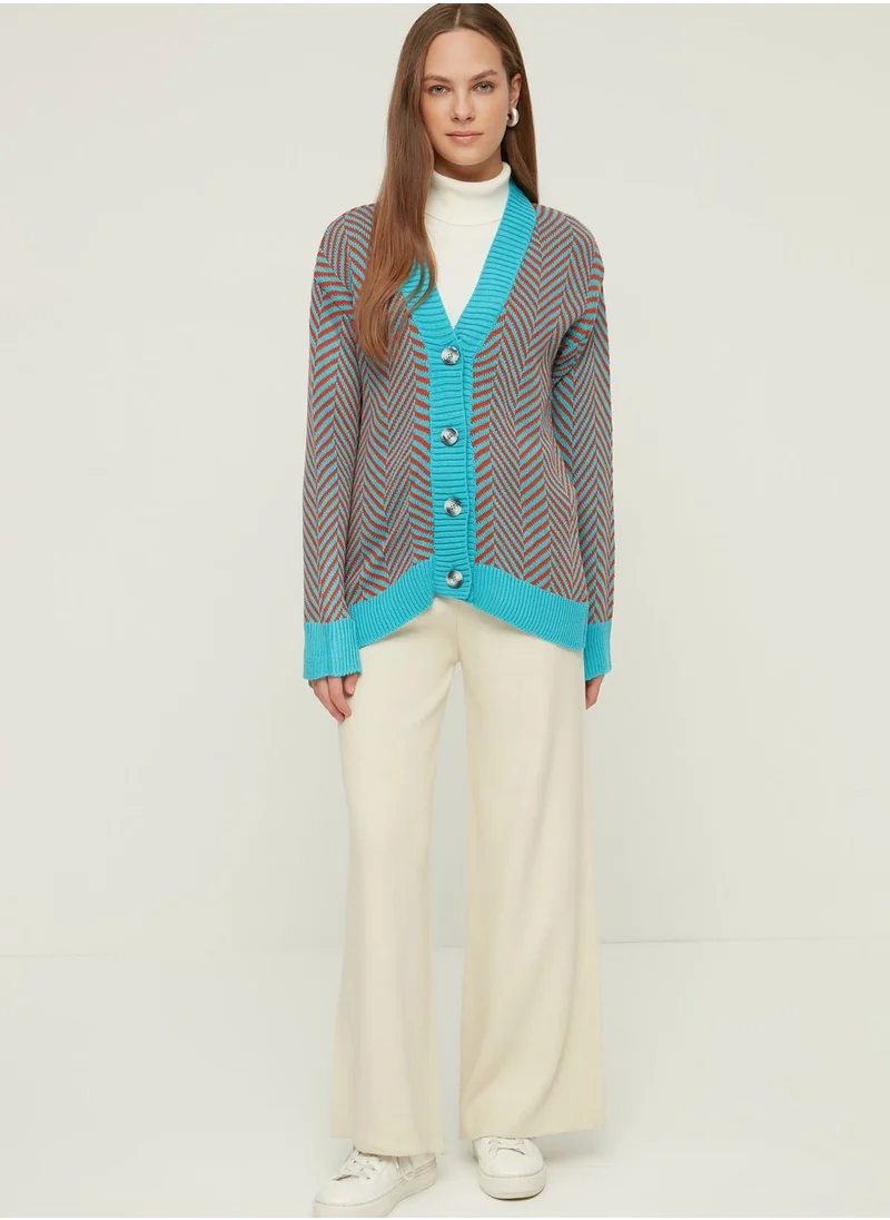 trendyol V-Neck Contrast Detail Cardigan