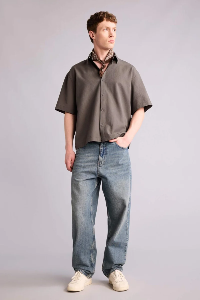ديفاكتو Boxy Fit Shirt Collar Crinkle Short Sleeve Shirt