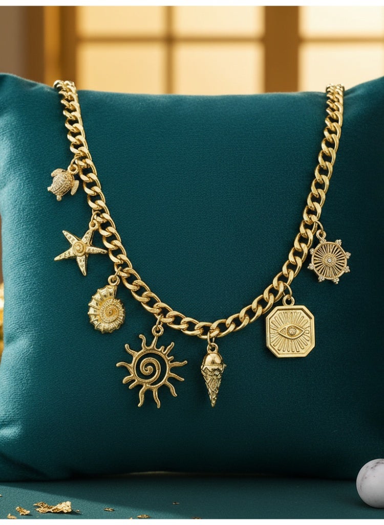 فلافي عقد نسائي بتصميم سلسلة سميكة ودلايات مميزة – لمسة راقية - Image 2