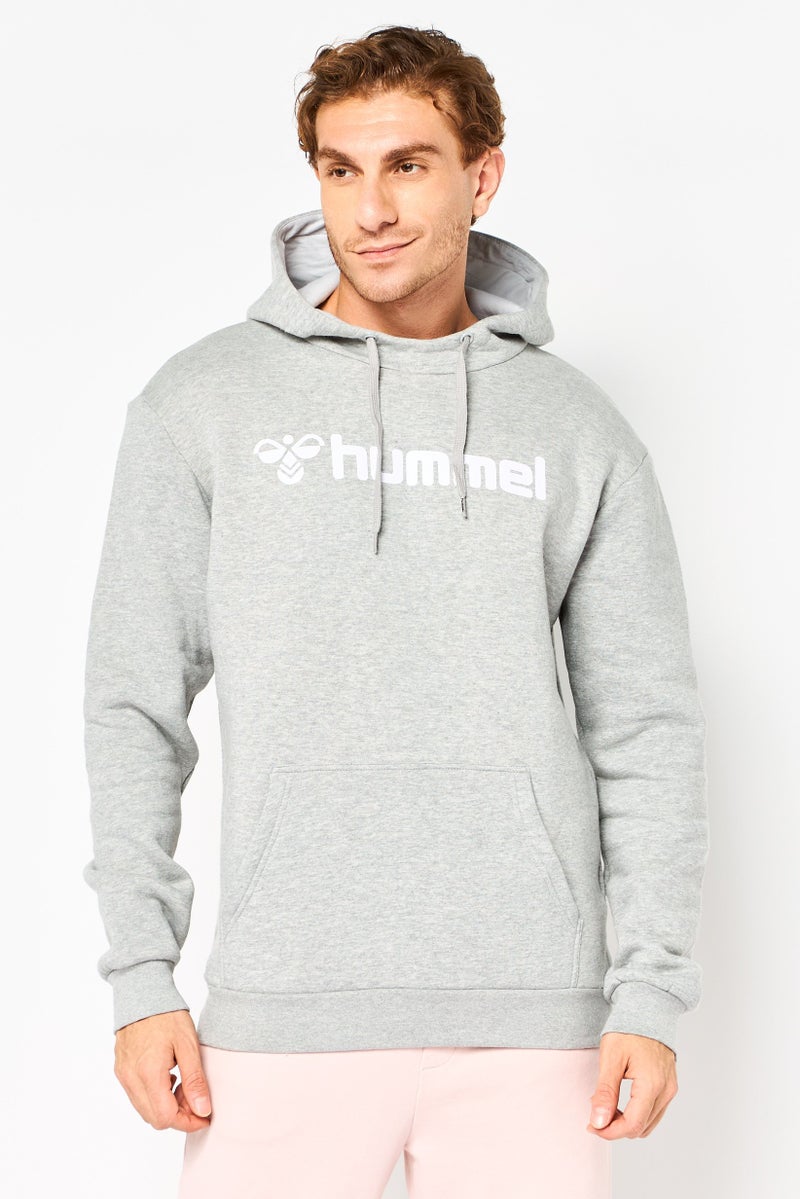 Hummel هودي رياضي للرجال بأكمام طويلة مناسب في الهواء الطلق، رمادي - Image 1