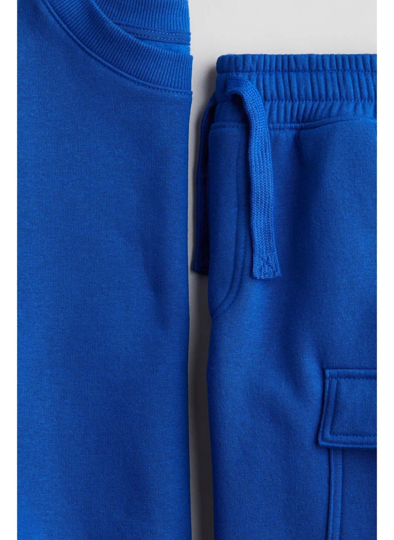 اتش اند ام 2-piece sweatshirt and shorts set