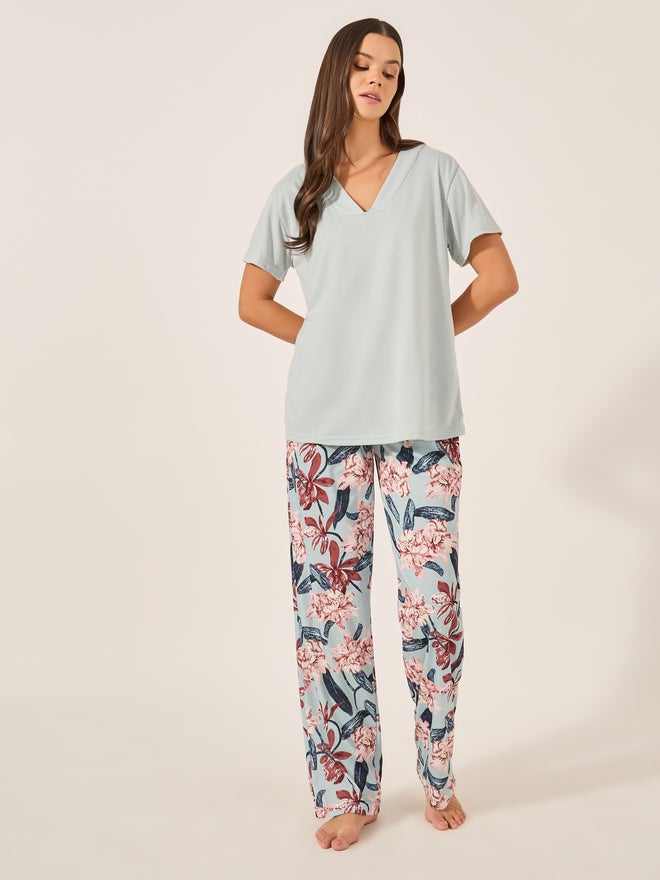 ستايلي طقم بيجامة من في-نيك ستايلي مع نقشة زهور - Image 2