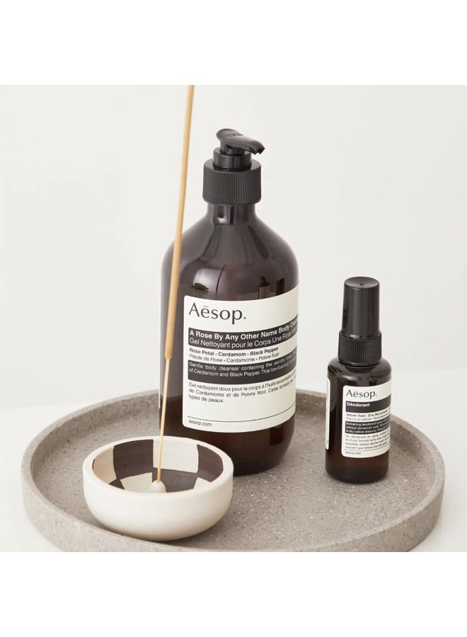 Aesop غسول الجسم برائحة الورد | غسول جسم لطيف بزيت بتلات الورد ومكونات مهدئة للبشرة | 16.9 أونصة / 500 مل - Image 5