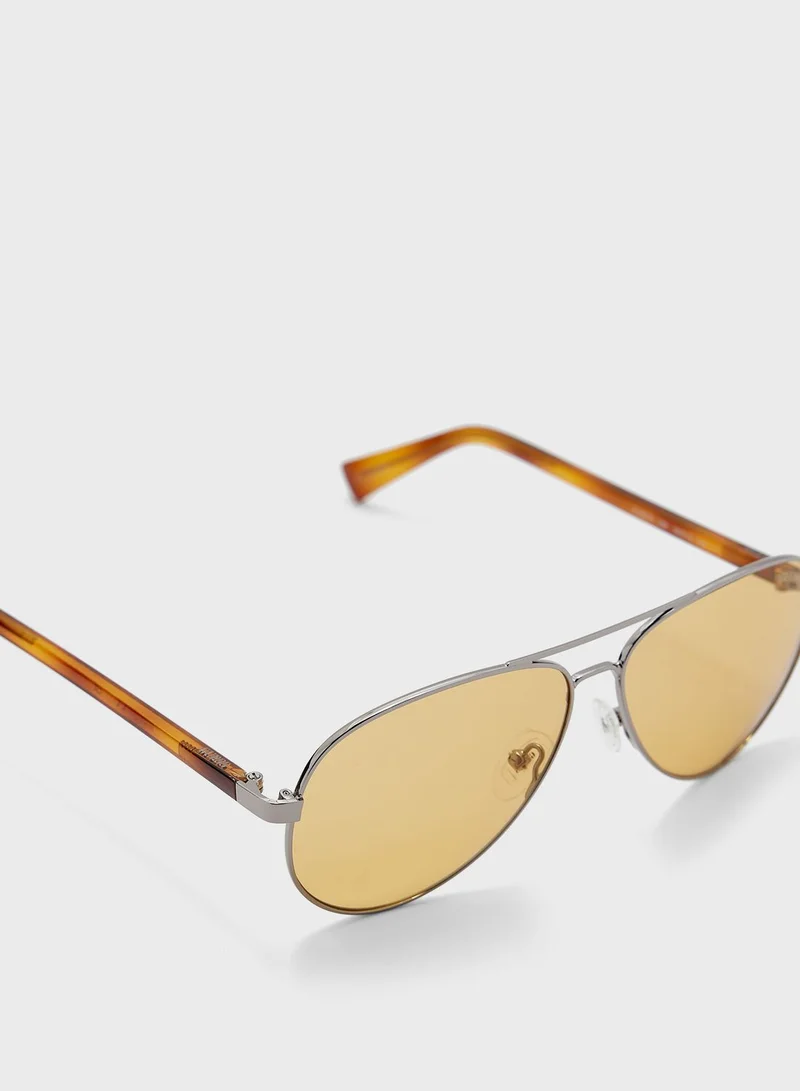 GUESS Shape Sunglasses