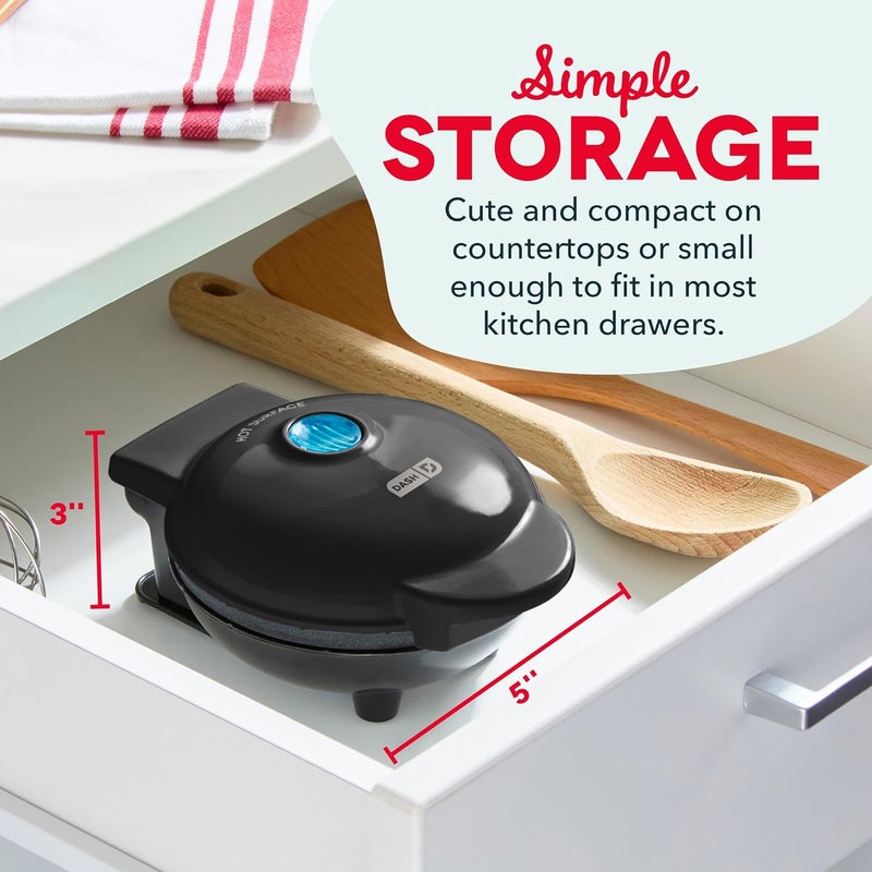 Dash صانعة الوافل الصغيرة - قالب وافل 4 بوصة، مكواة وافل غير لاصقة مع تسخين سريع، سطح غير لاصق - صانعة وافل صغيرة مثالية للأطفال والعائلات، فقط أضف العجين (أسود) - Image 4