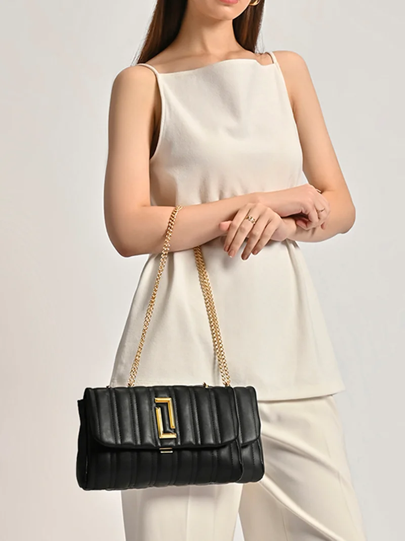 Lavie Luxe Women's Mallow small Sling (Black)