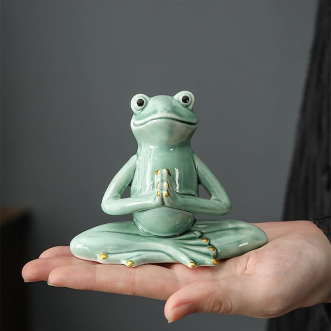 CERAMIC ZEN FROG DECOR CERAMIC YOGA POSE MEDITATION FROG STAUTE FOR HOME ZEN DECORATION PRAYER