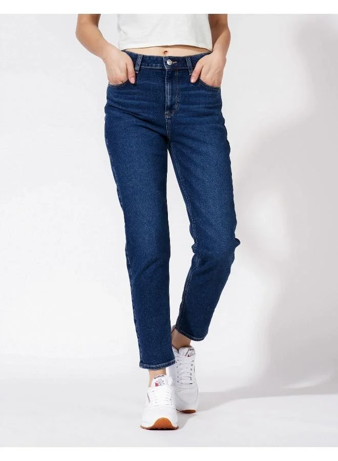 American Eagle High Waist Mom Jeans