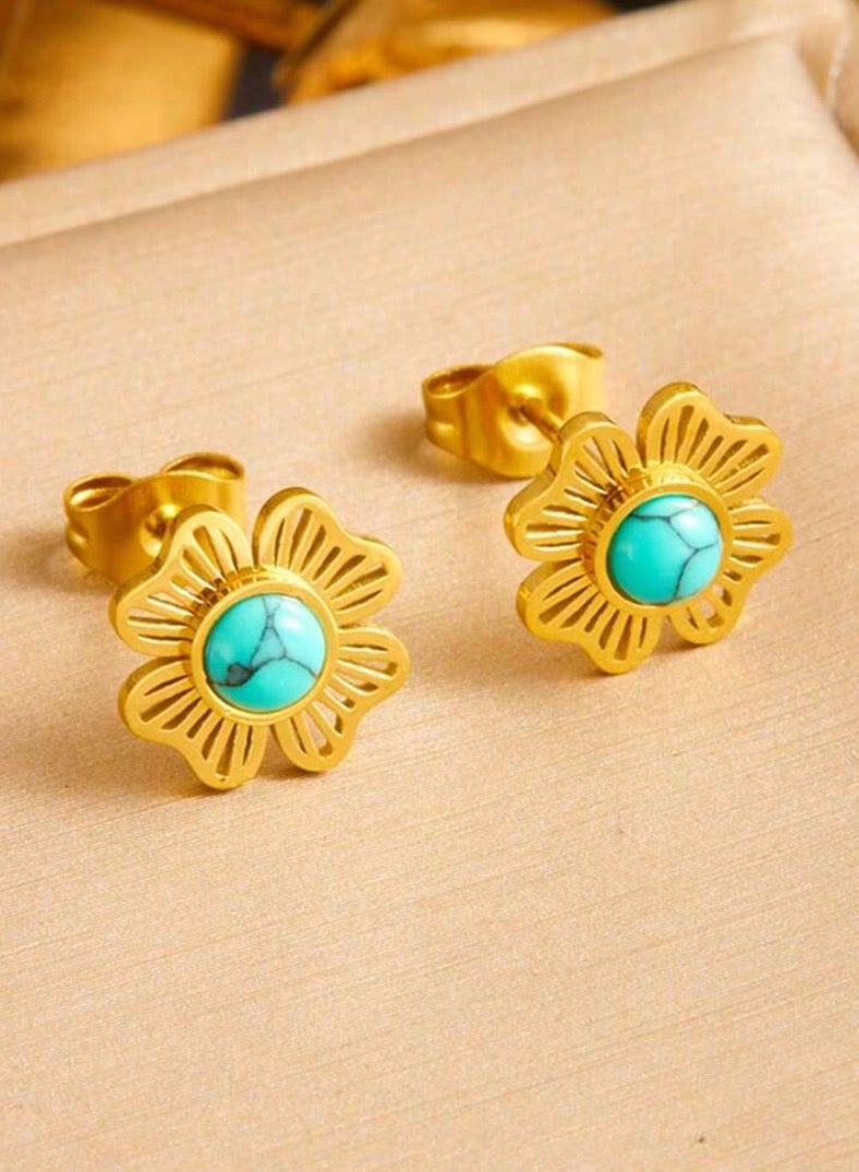 جوليري بالاس طقم اكسسوارات قلادة وحلق نسائي من الاستانلس ستيل المطلي باللون الذهبي - Image 3