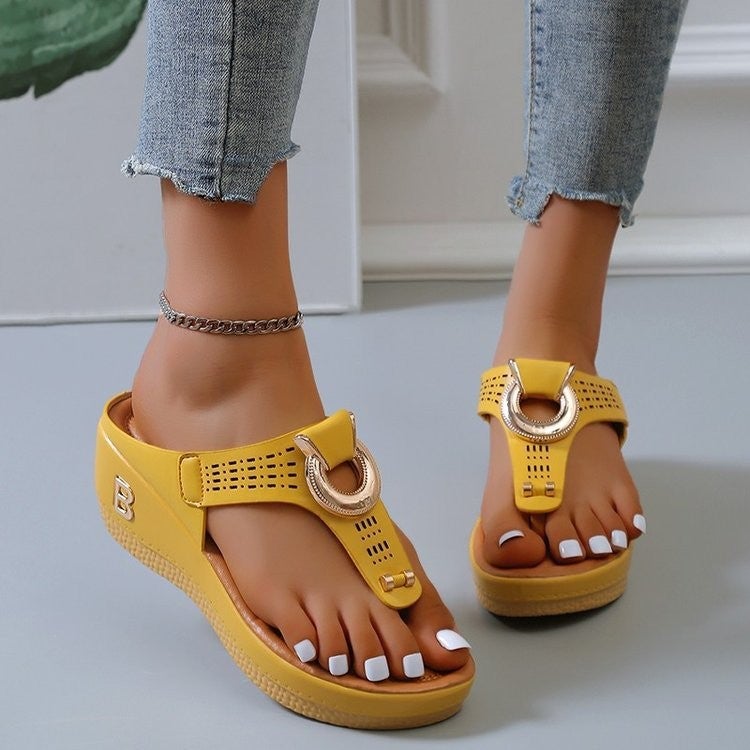 foreign trade women''s shoes 2022 summer new beach flip-flops Women''s and women''s sandals in stock - Image 5