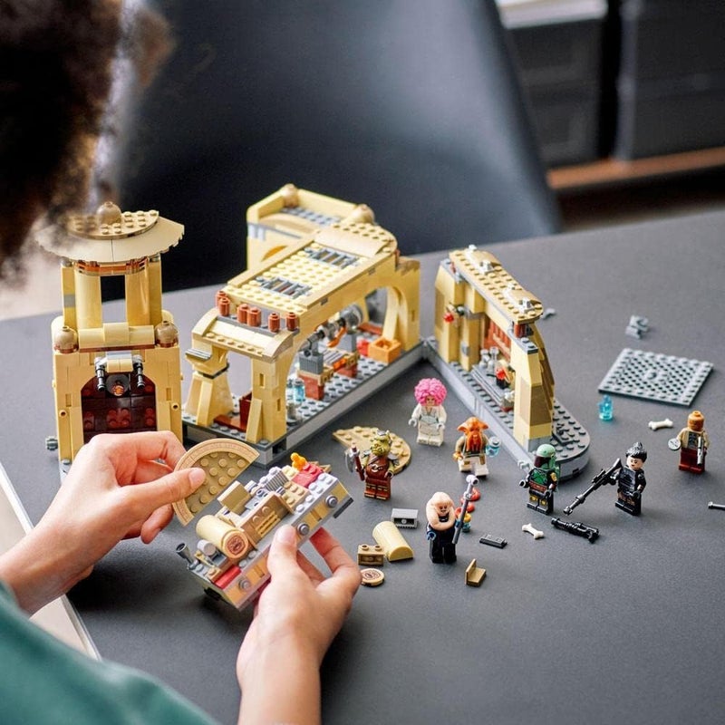 LEGO مجموعة بناء غرفة عرش بوبا فيت من LEGO Star Wars 75326 (732 قطعة) - Image 5