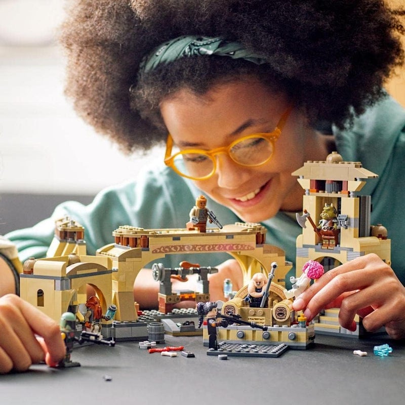 LEGO مجموعة بناء غرفة عرش بوبا فيت من LEGO Star Wars 75326 (732 قطعة) - Image 3