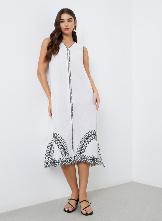 ستايلي فستان ميدي أبيض بدون أكمام مطرز - Image 1