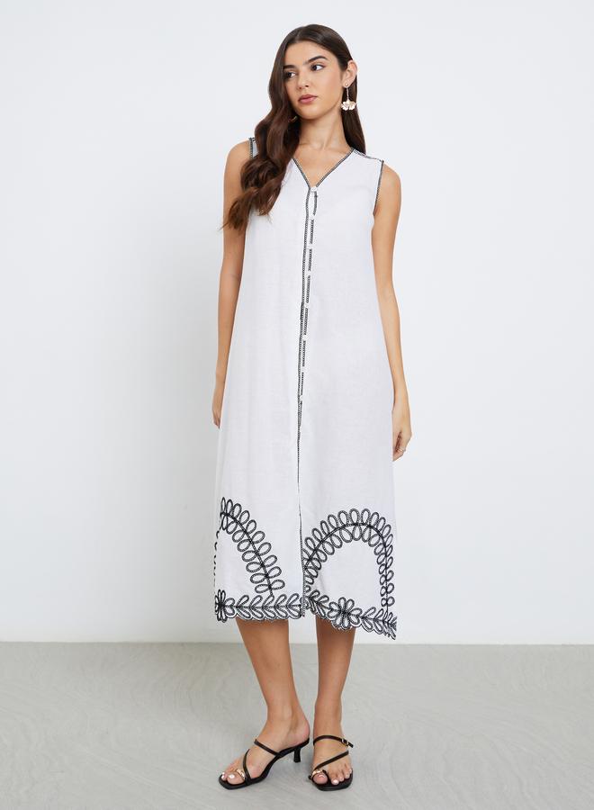 ستايلي فستان ميدي أبيض بدون أكمام مطرز - Image 2