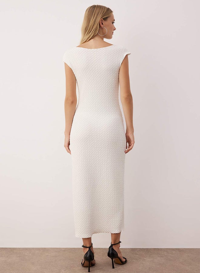 trendyol Ecru Textured Fabric Fitted/Slim Fit Moon Sleeve Stretch Knitted Midi Pencil Dress - Image 4