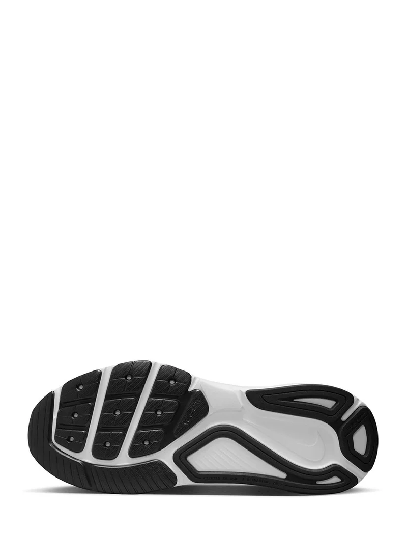 Nike Structure 26