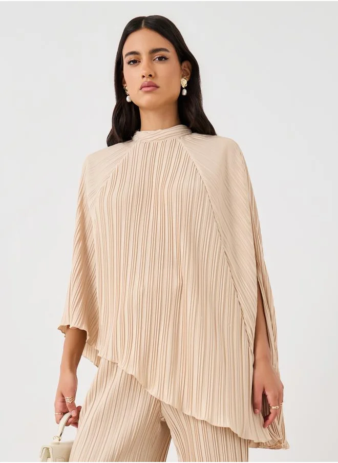 Styli Styli High Neck Plisse Asymmetric Hem Top