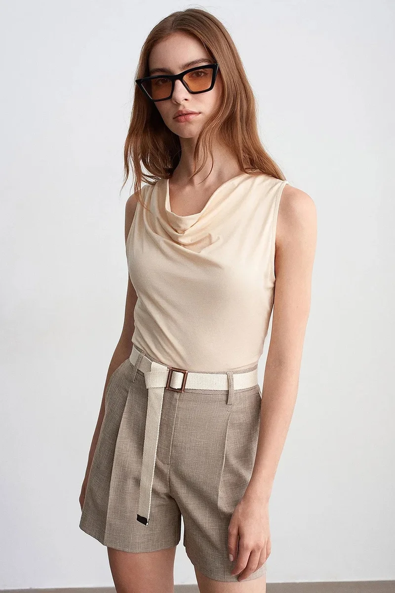 ديلفين DILVIN Belted High-waist Tailored Shorts