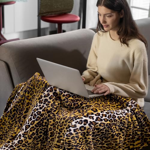 Bnuitland Leopard Print Fleece Flannel Throw Blanket with Storage Pouch for Bed Sofa Travel, 300 GSM Double Sided Super Soft Fuzzy Fluffy Cheetah Print Blanket for Adults and Kids, 50×60 inch - Image 3
