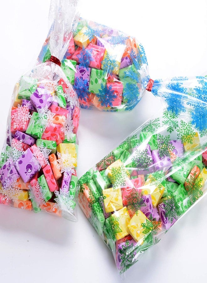 luakesa 100 Pieces Christmas Treat Candy Bags,Clear Snowflake Cookie Cellophane Bags with Twist Ties for Christmas Holiday Party Goody Supplies (White) - Image 4