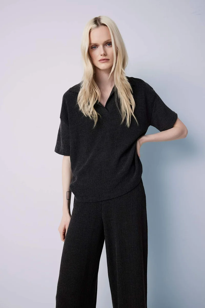 ديفاكتو Relax Fit Polo Collar Short Sleeve Polo T-Shirt