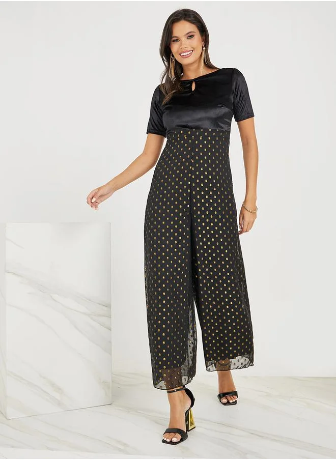ستايلي Wide Leg Jumpsuit With Foil Print