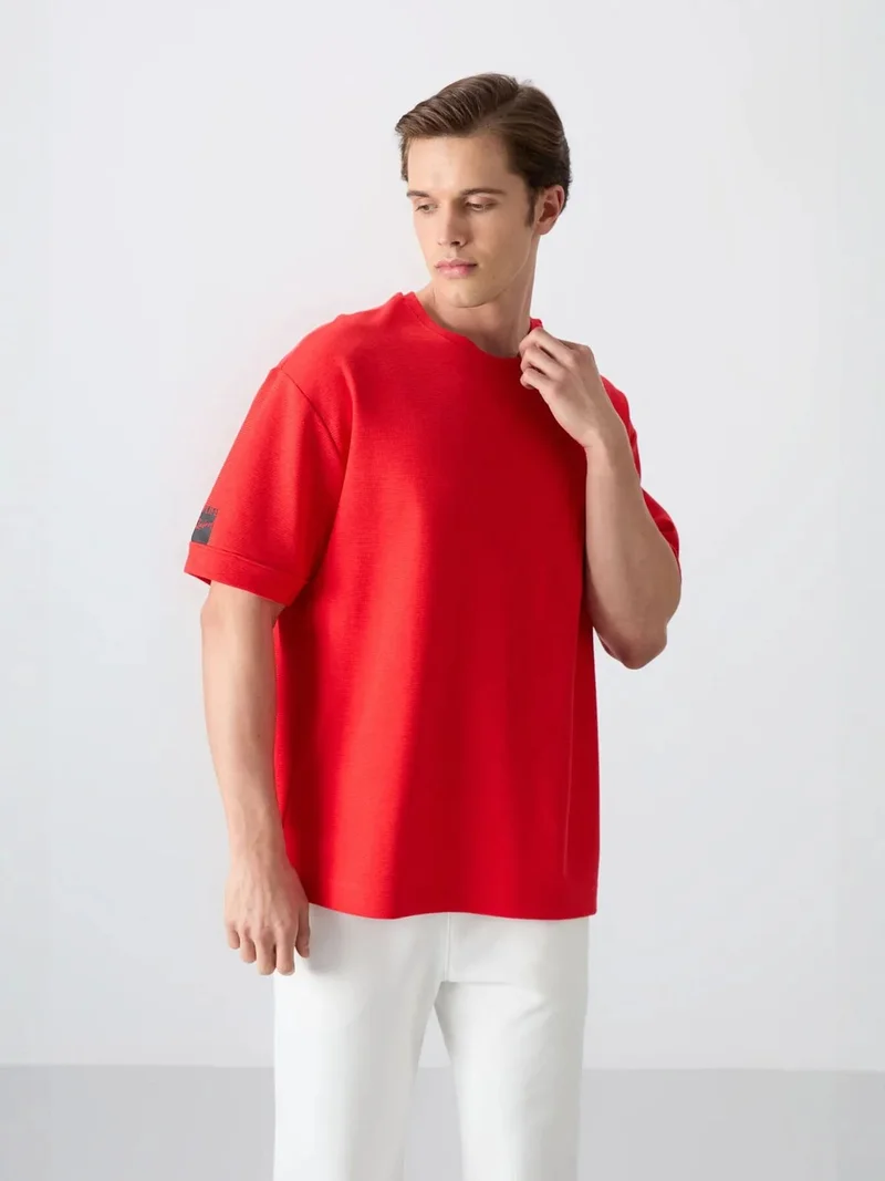 تومي لايف TOMMY Men's Oversized Crew Neck T-Shirt With Patch