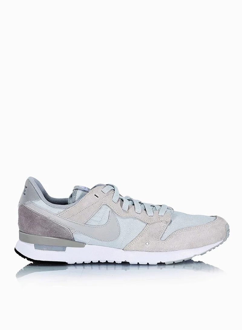 Nike Archive '83.M