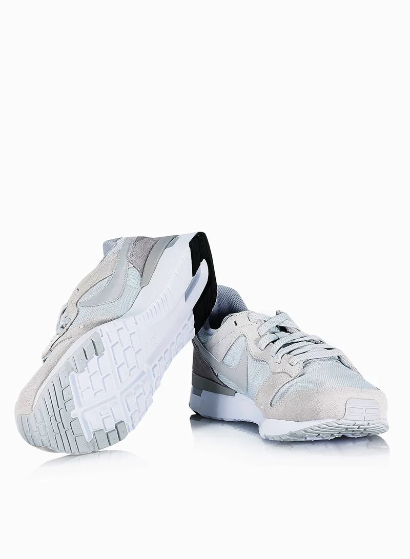 Nike Archive '83.M