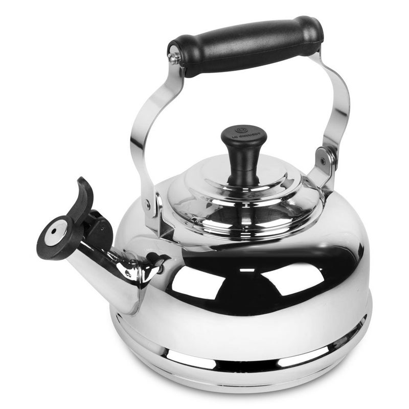 Le Creuset Le Creuset Stainless Steel Whistling Tea Kettle 17 qt 