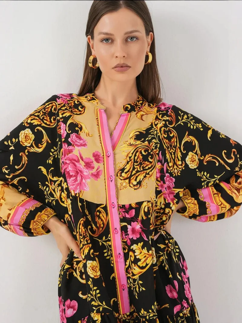 بيغ دارت فستان ماكسي بطبعة من  بياقة على شكل  وإغلاق بأزرار