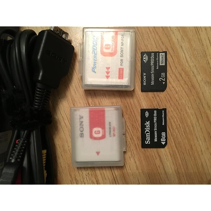 سوني كاميرا رقمية Cybershot DSC-W220 بدقة 12 ميجابكسل مع تقريب بصري 4x مع تثبيت صورة Super Steady Shot (أزرق فاتح) (طراز قديم) - Image 4