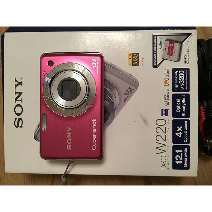 سوني كاميرا رقمية Cybershot DSC-W220 بدقة 12 ميجابكسل مع تقريب بصري 4x مع تثبيت صورة Super Steady Shot (أزرق فاتح) (طراز قديم) - Image 1