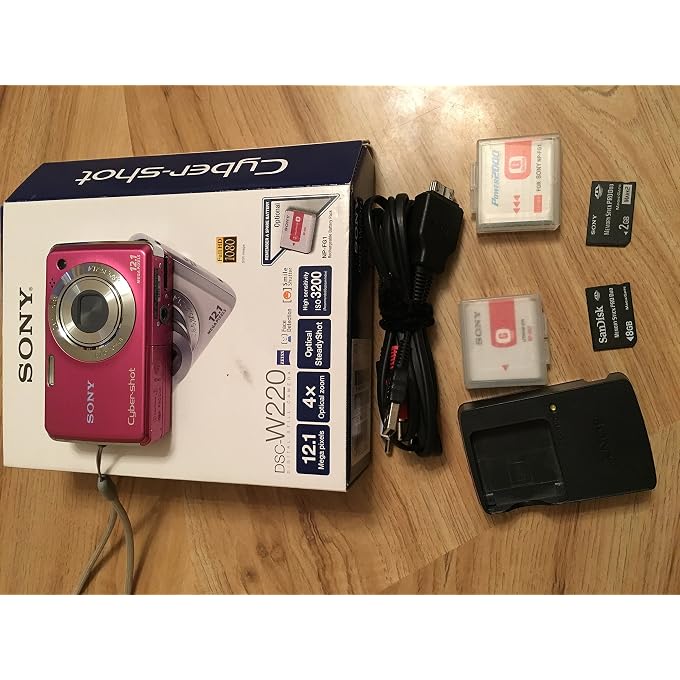 سوني كاميرا رقمية Cybershot DSC-W220 بدقة 12 ميجابكسل مع تقريب بصري 4x مع تثبيت صورة Super Steady Shot (أزرق فاتح) (طراز قديم) - Image 2