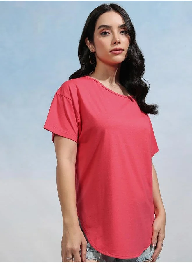 Tokyo Talkies Tokyo Talkies Solid Round Neck Curved Hem T-Shirt