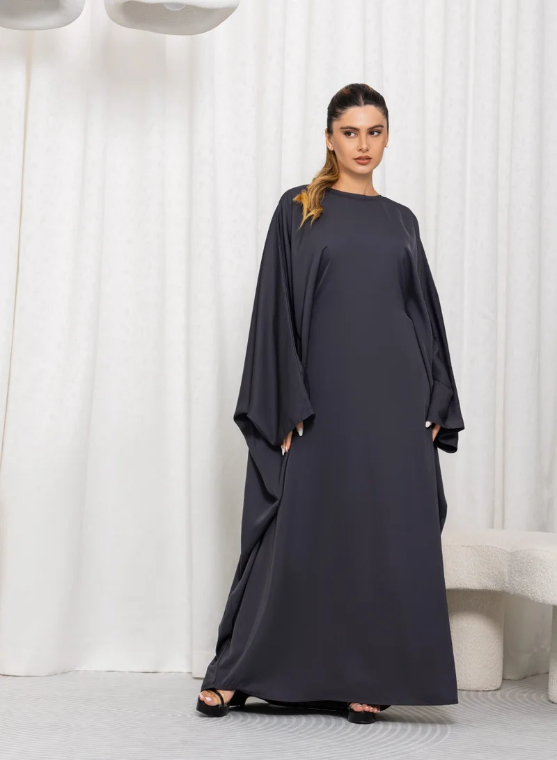 نيكياس عباية فراشة سادة رمادية