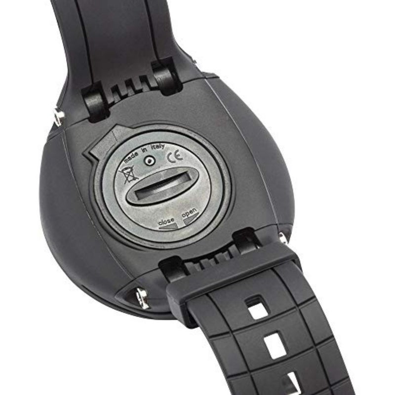 Professional diving wrist computer for scuba and freediving, stainless steel case, black dial, depth gauge and dive time tracking - Image 5