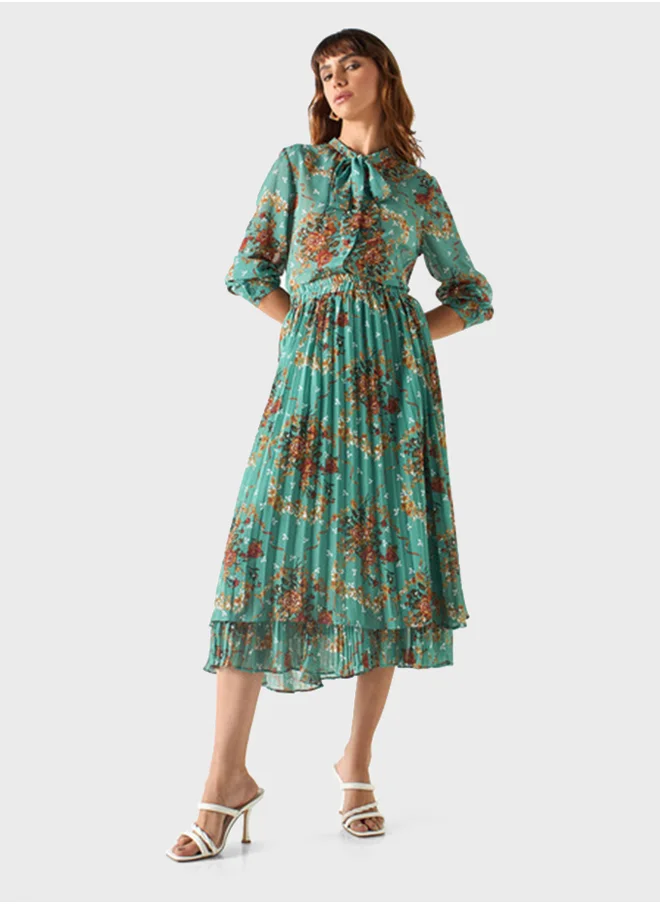 تواكستريمز Floral Print Bow Neck Top