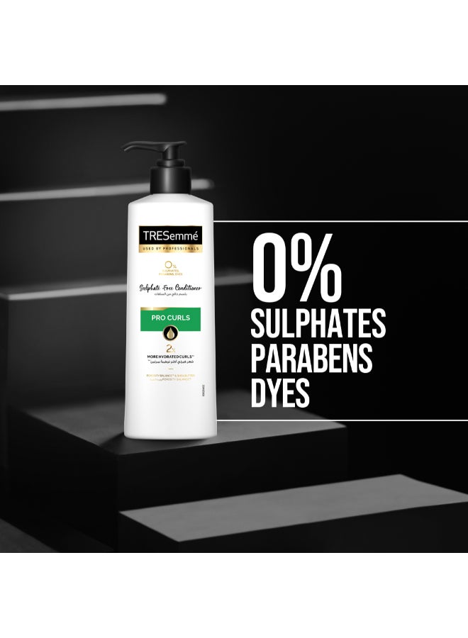TRESemmé Pro Curls Conditioner, with Porosity Balance™ & Shea Butter, free from sulphates, parabens & dyes, 250ml - Image 4