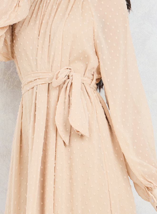 ستايلي فستان ميدي بحافة واسعة وياقة عالية - Image 3