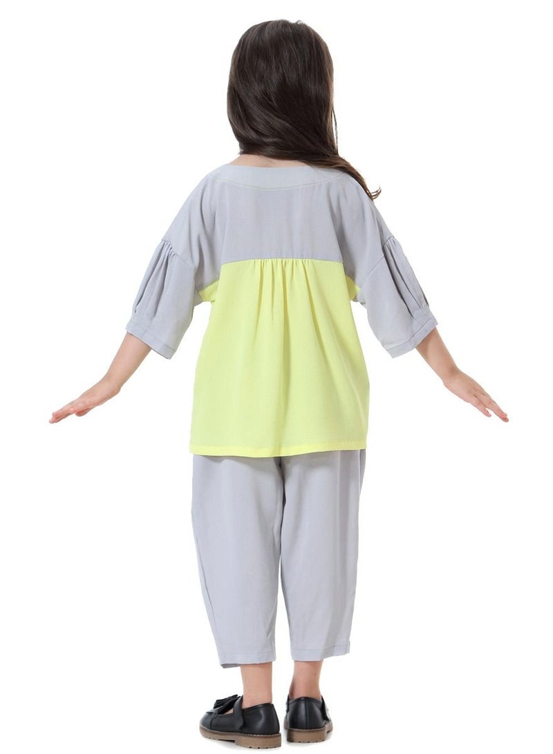 Loquat Girl's 2-Piece Set Outfit Mid-Sleeve Top And Loose Cropped Pants Suit Grey/Yellow  - Image 3